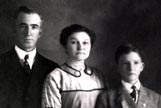 Pauline Dondanville Baily , husband William E., and  son Erlan , Oklahoma, City, circa 1906.